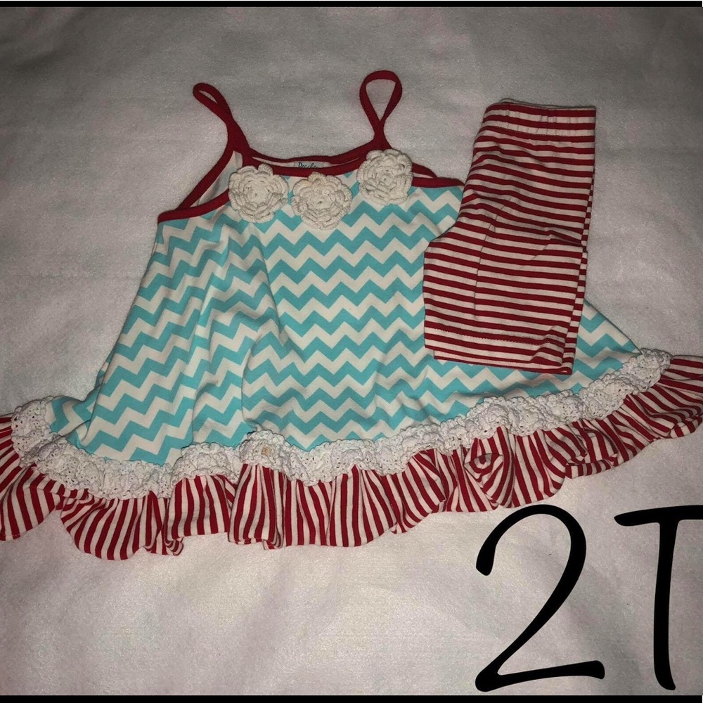 🔺🔹Fun Flared Chevron Top and Bottoms🔹🔻